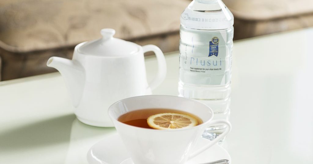 紅茶を飲むイメージ